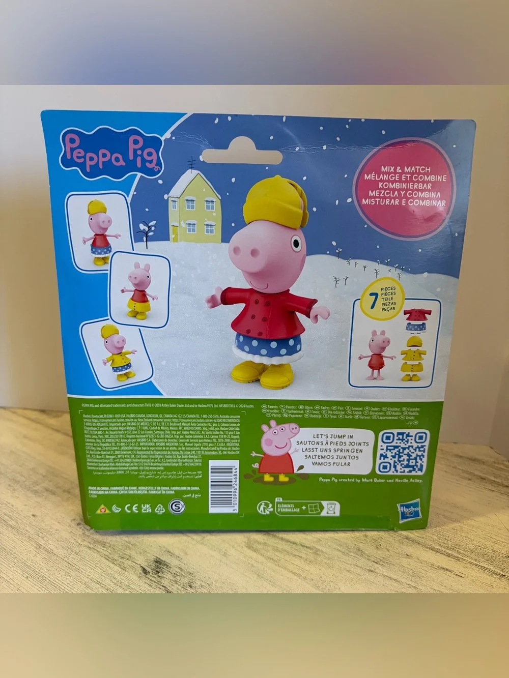 Peppa Pig Dress Up Fashion Doll NEW